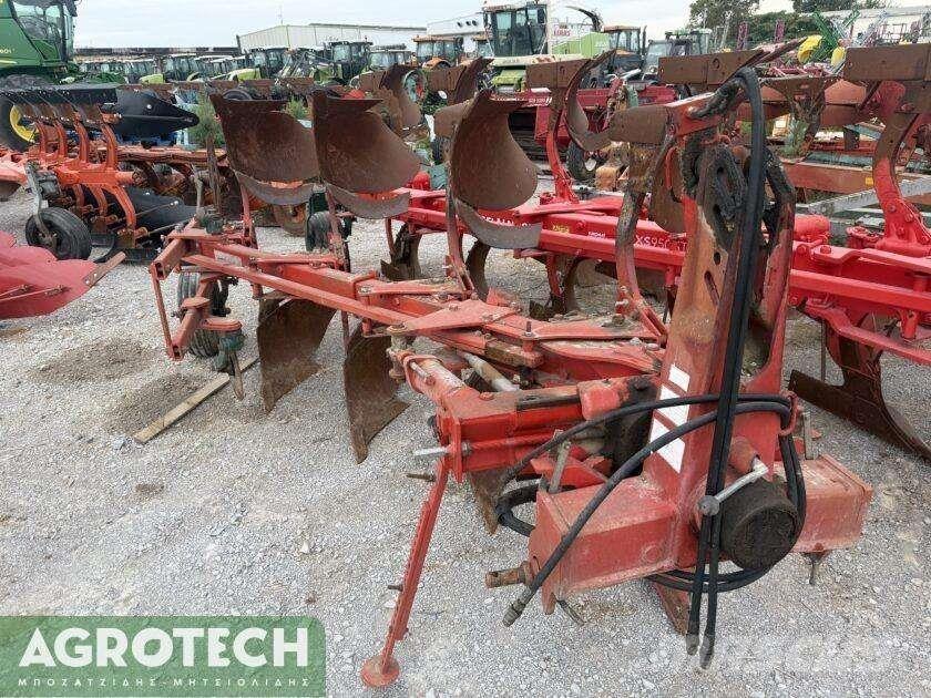  XMS 850 Tractors