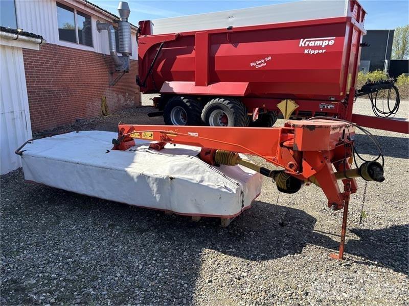 Kuhn GMD 702 Swathers