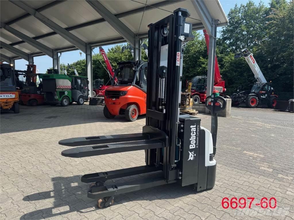 Bobcat BSL 12 N-7i Pedestrian stacker