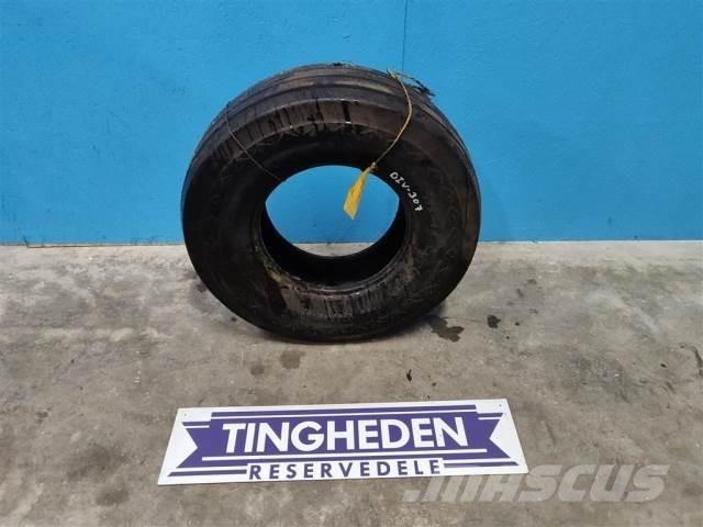  14 11L-14 Tyres, wheels and rims