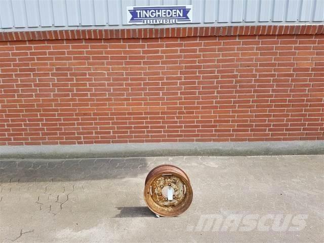  16 5.50FX16 Tyres, wheels and rims
