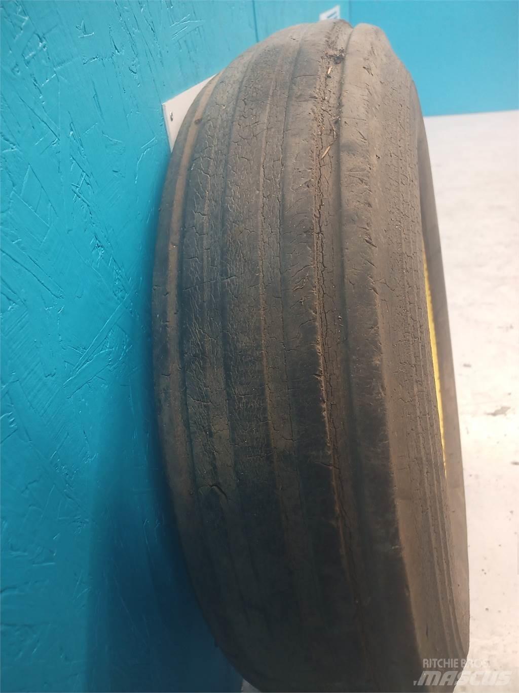  16 7.50-16 Tyres, wheels and rims