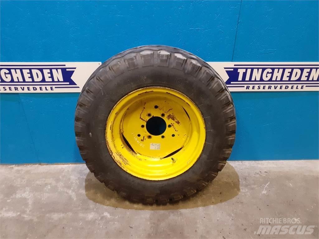  18 10.5-18 Tyres, wheels and rims