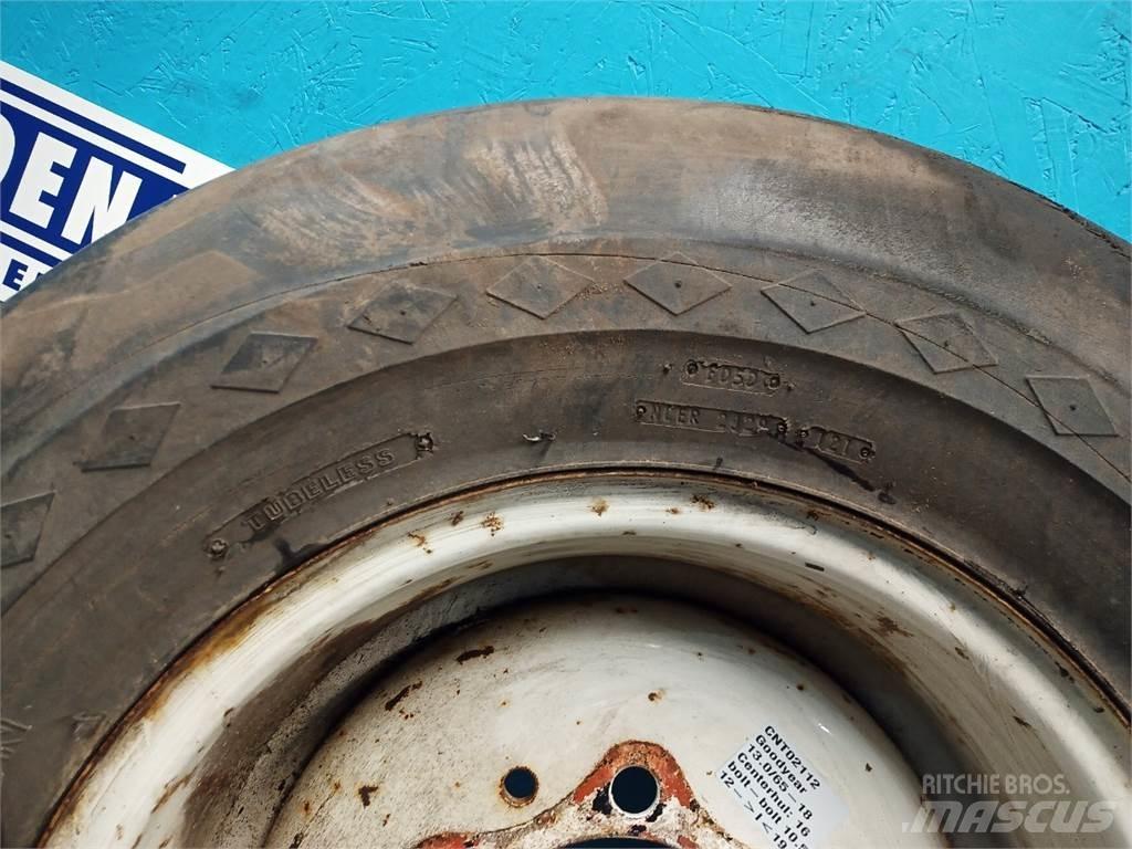  18 13.0/65-18 Tyres, wheels and rims