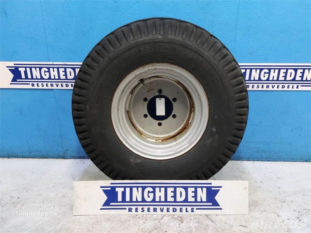  18 15.0/70-18 Tyres, wheels and rims