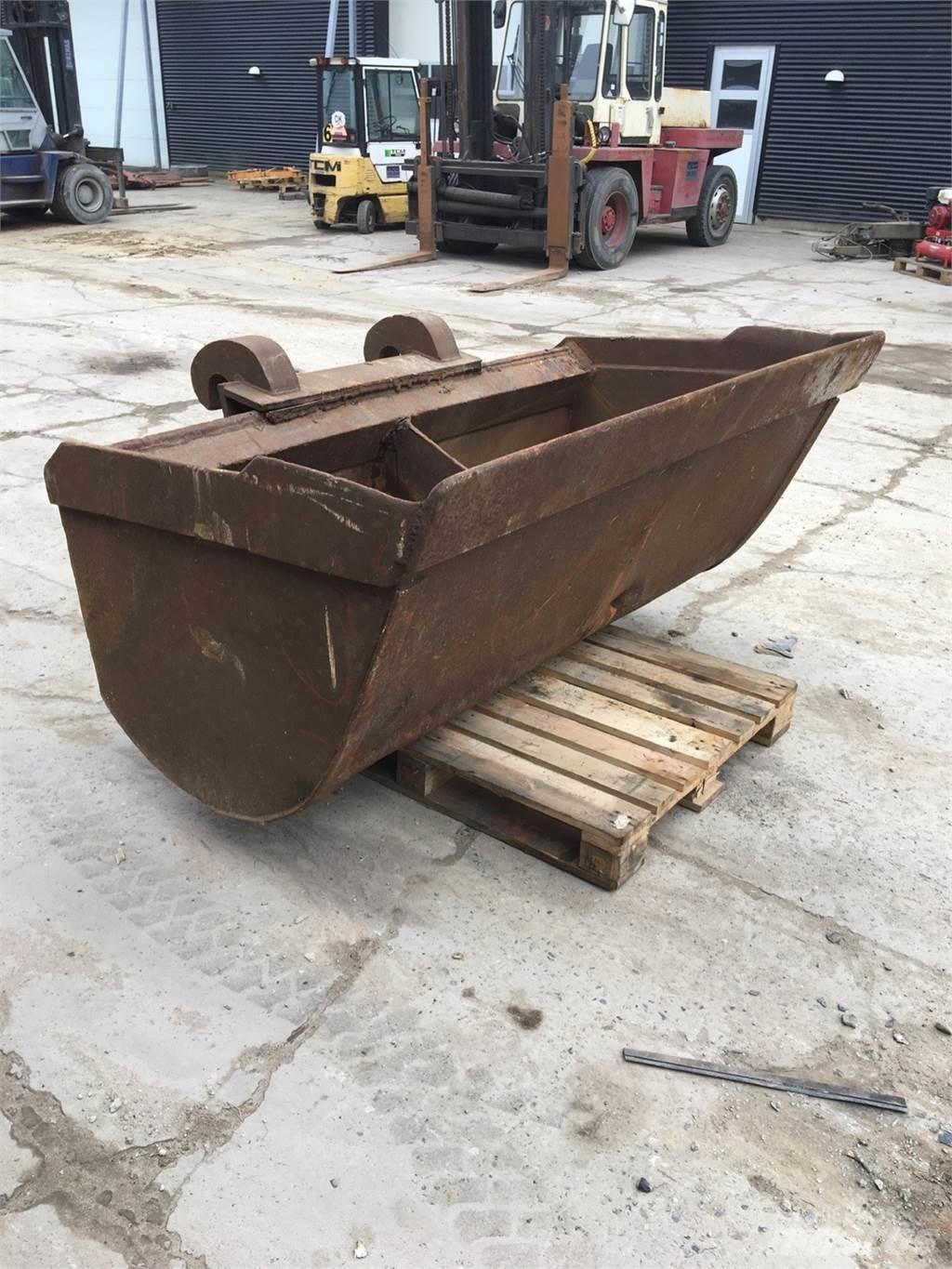  2000mm Buckets