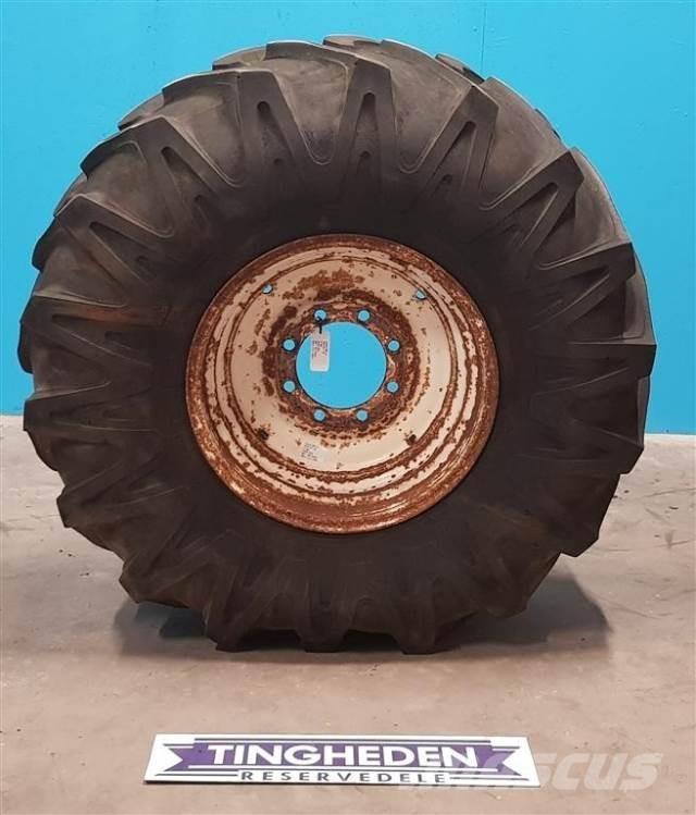  26 23.1-26 Tyres, wheels and rims