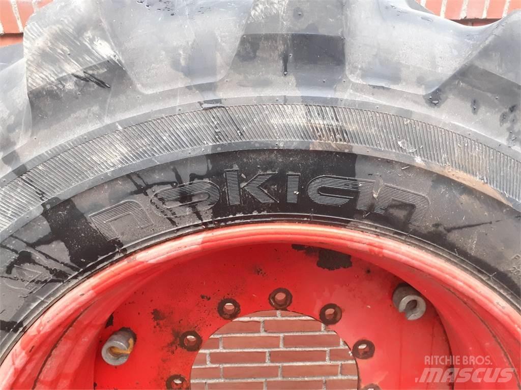  34 600/65R34 Tyres, wheels and rims