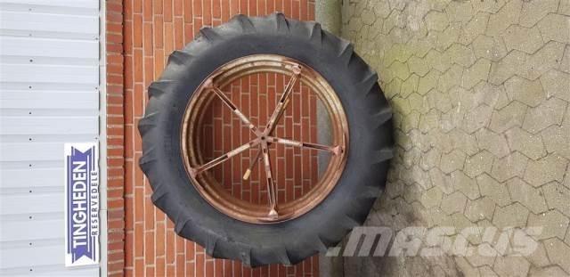  38 16.9/14-38 Tyres, wheels and rims