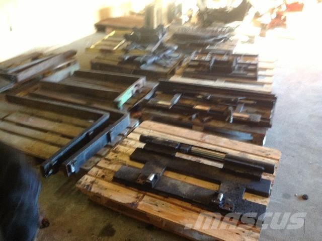  Andet Gafler Other attachments and components
