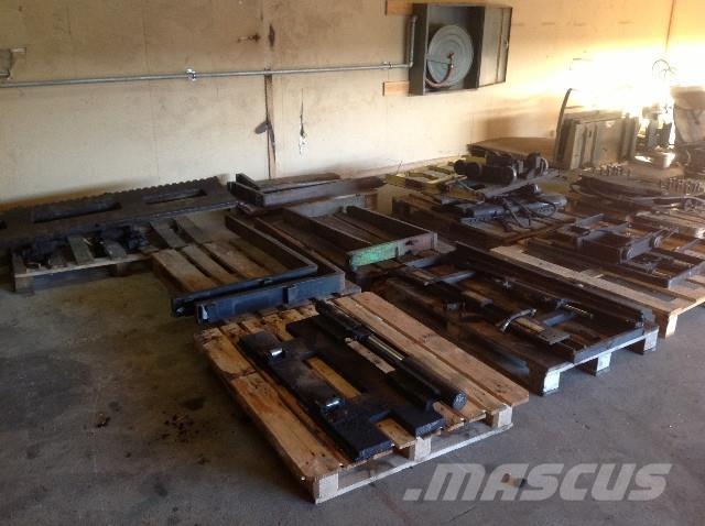  Andet Gafler Other attachments and components