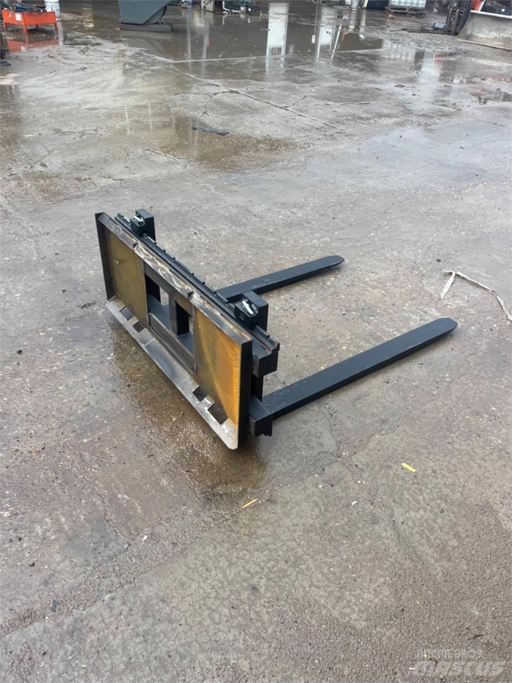 Bobcat Mustang Mini loaders
