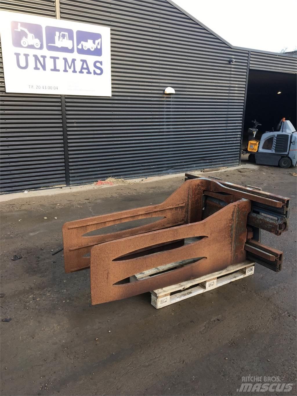 Cascade 4-5t Bale clamps