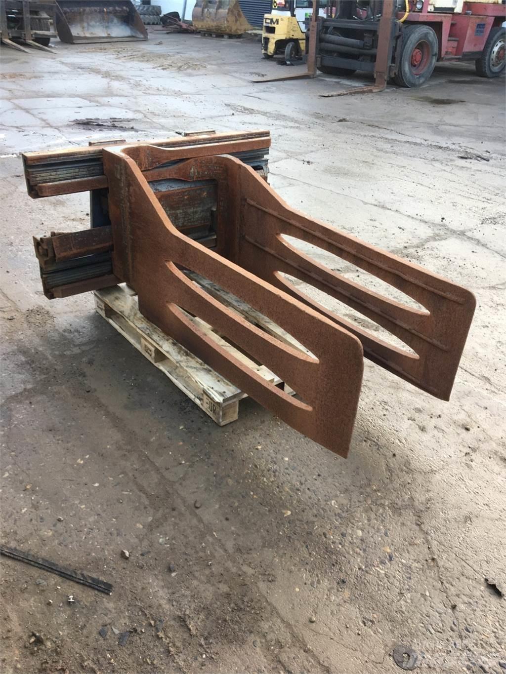 Cascade 4-5t Bale clamps