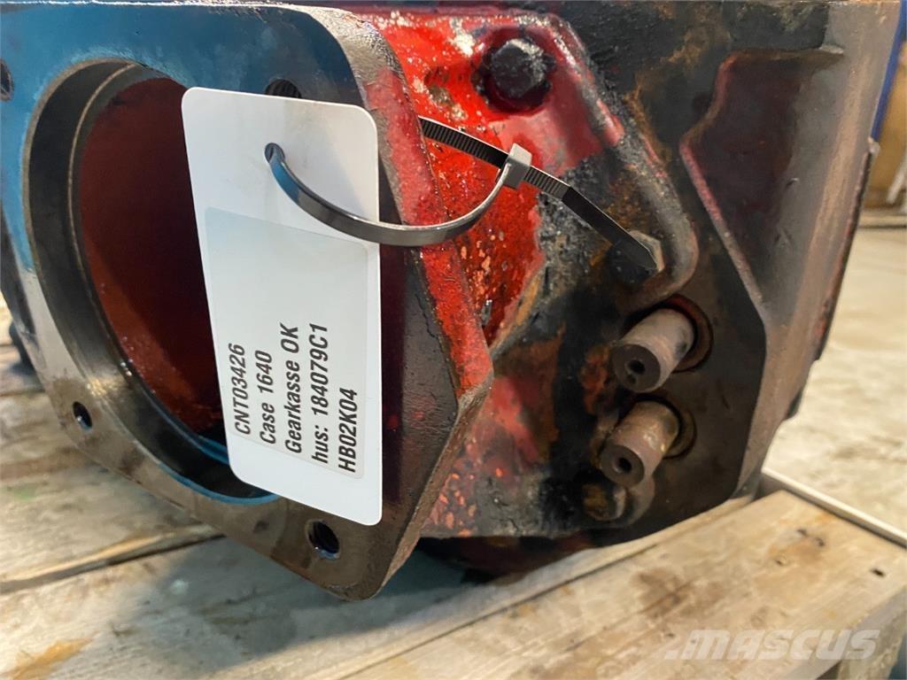 CASE 1640 Transmission