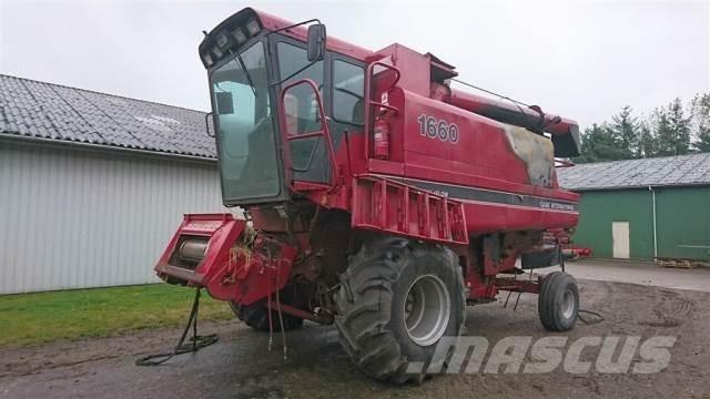CASE 1660 Combine harvesters