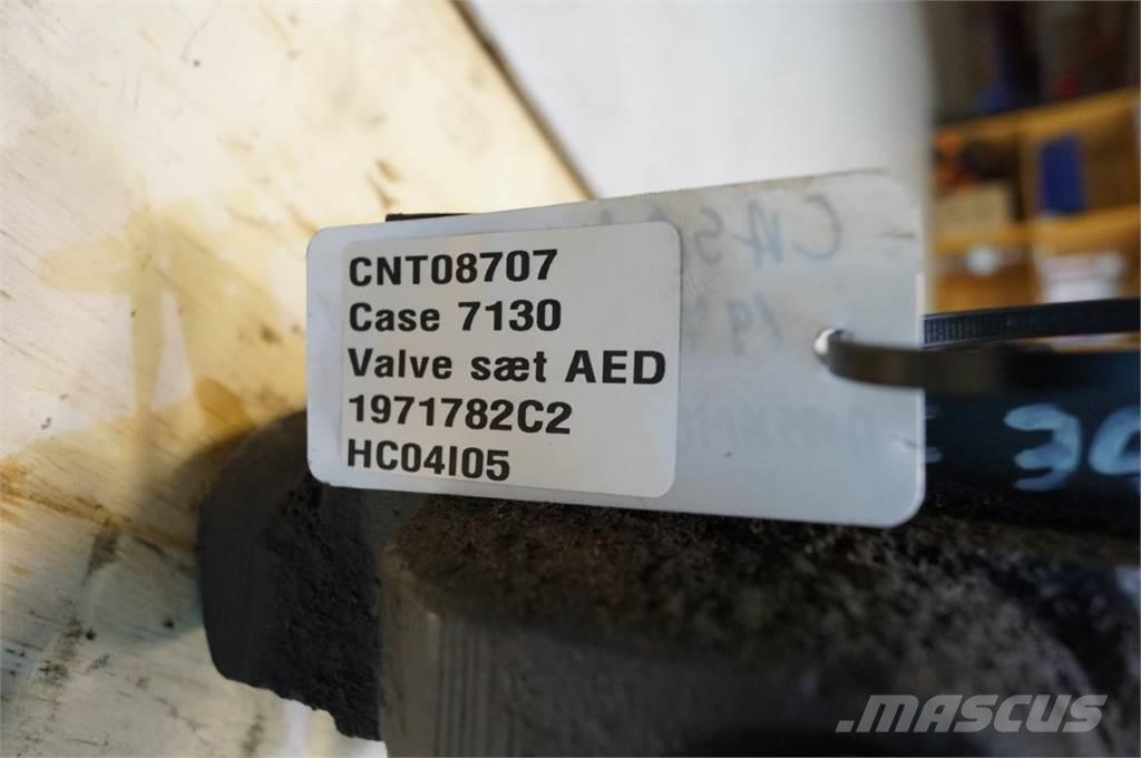 CASE 7130 Hydraulics