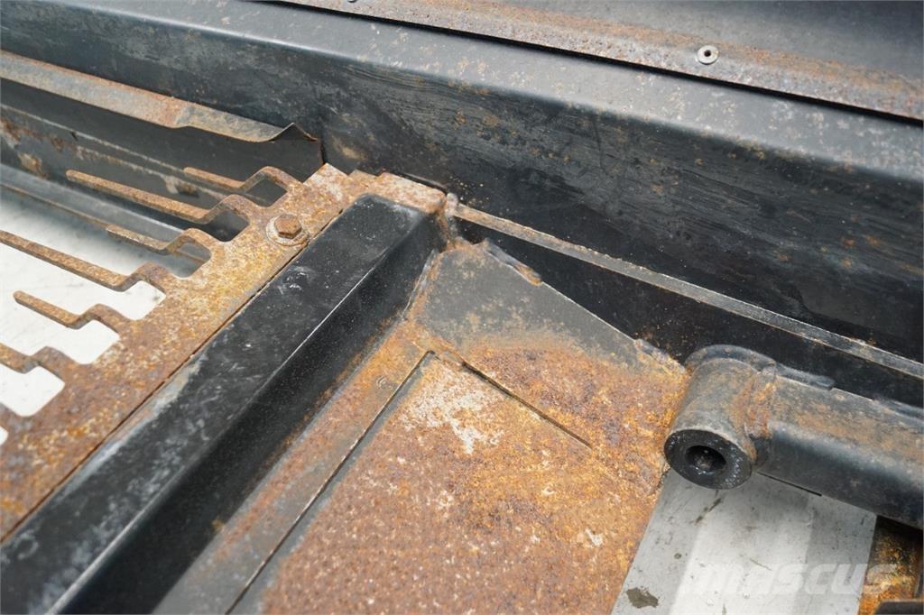 CASE 9230 Sand and salt spreaders