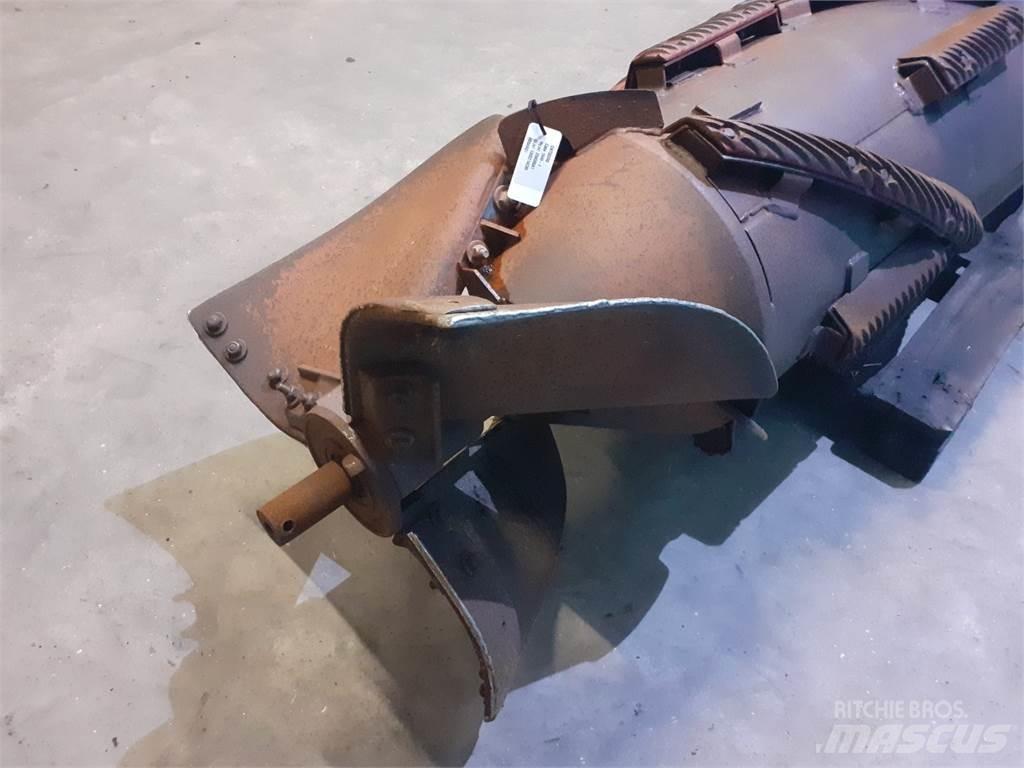 Case IH 1640 Combine harvester accessories