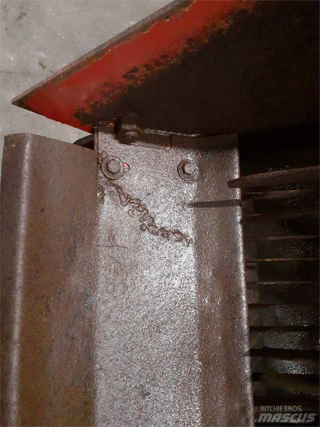 Case IH 1640 Combine harvester accessories