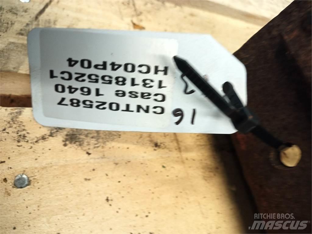Case IH 1640 Combine harvester accessories