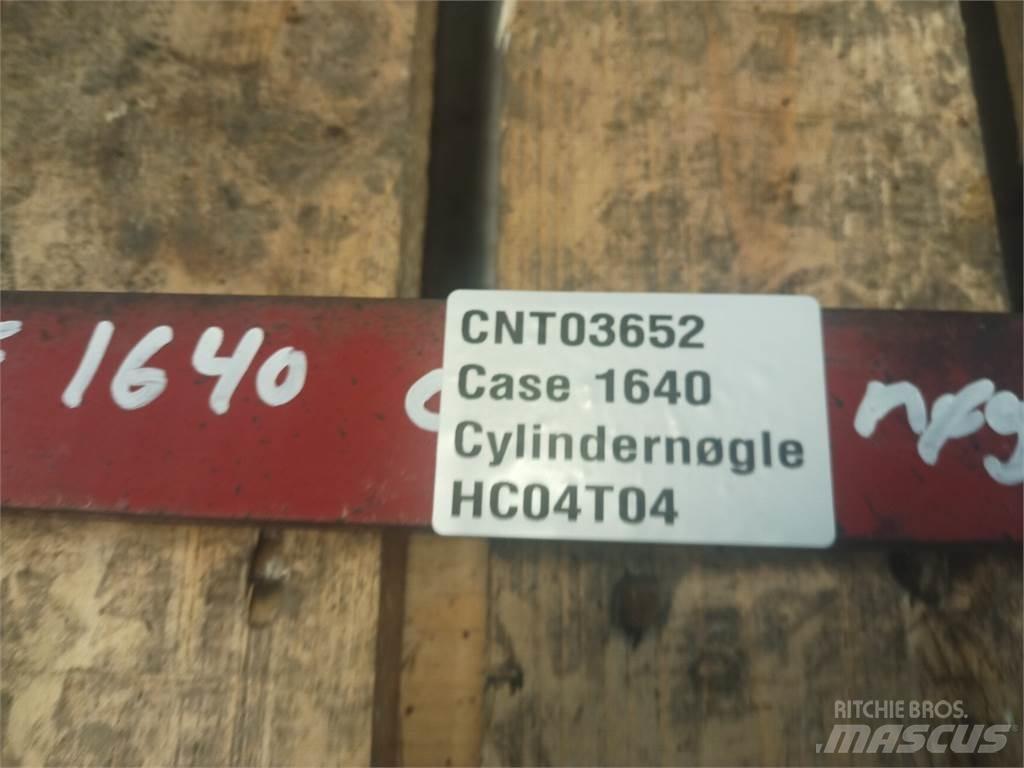 Case IH 1640 Combine harvester accessories