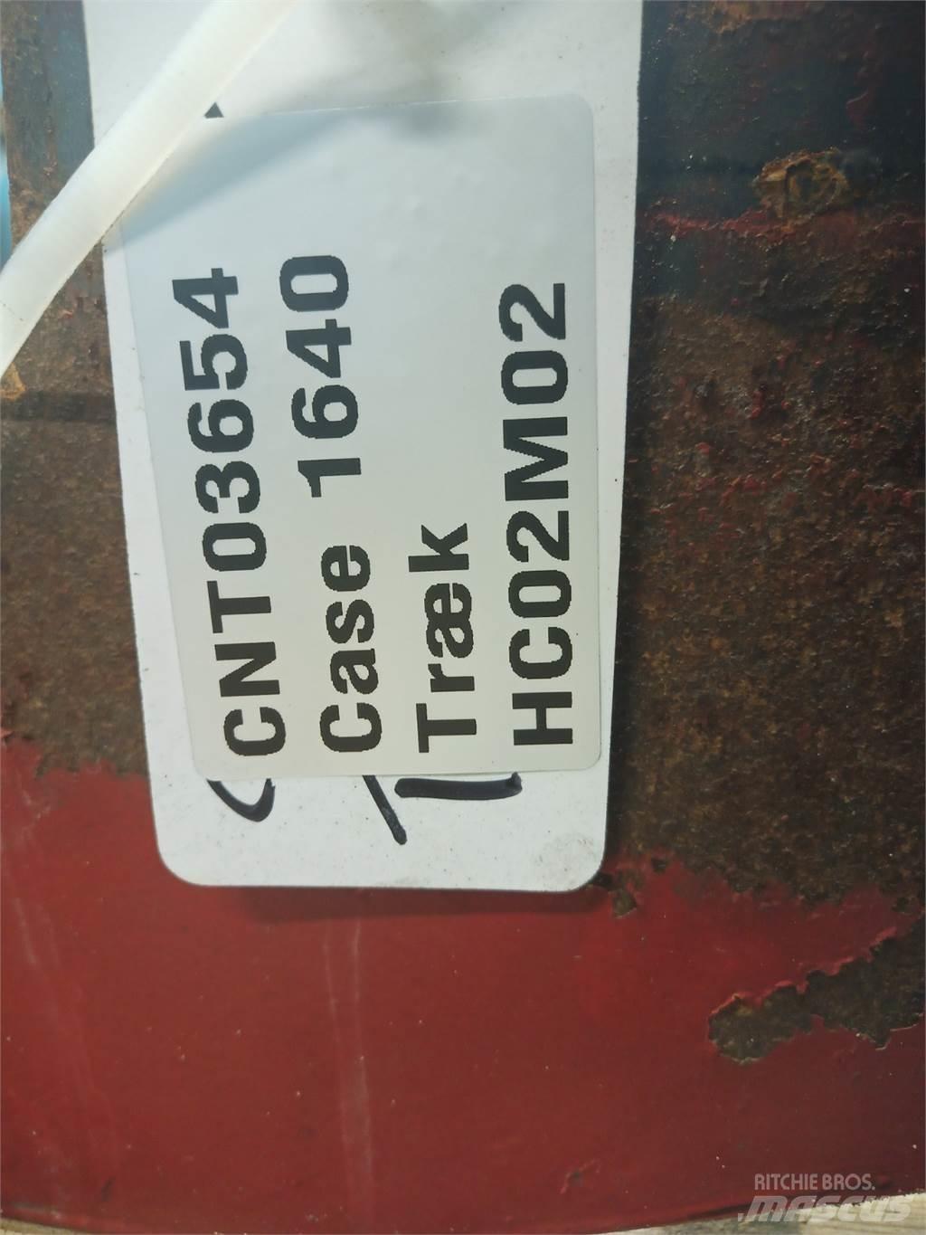 Case IH 1640 Combine harvester accessories