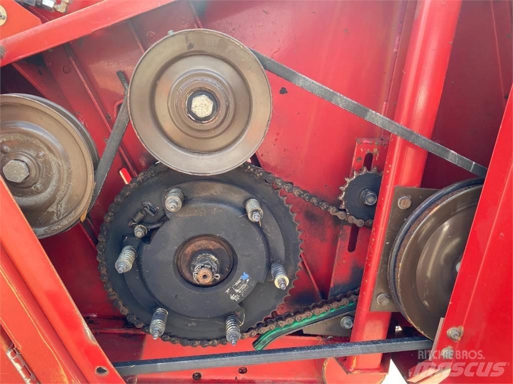 Case IH 1640 Combine harvester accessories