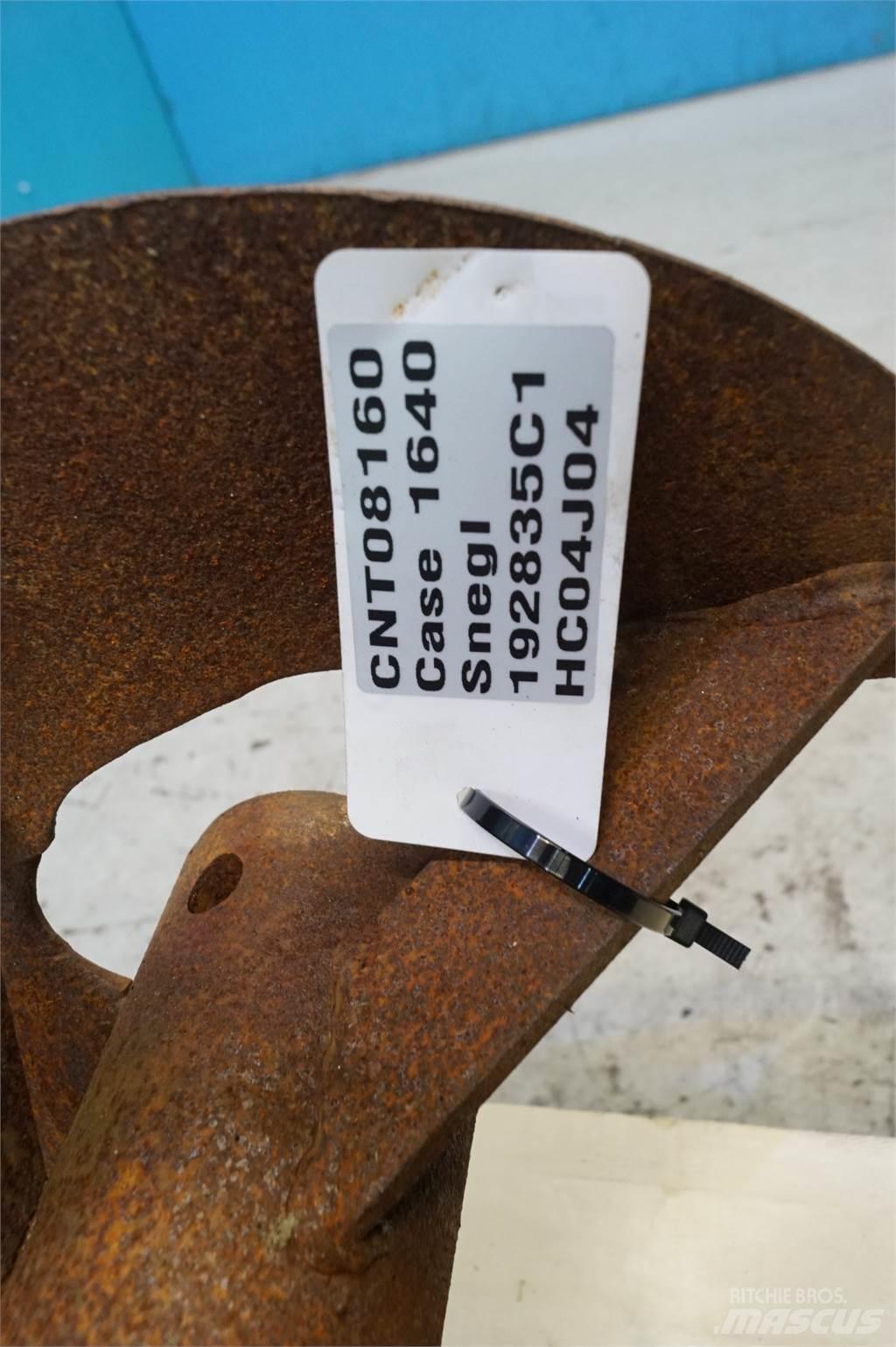 Case IH 1640 Combine harvester accessories