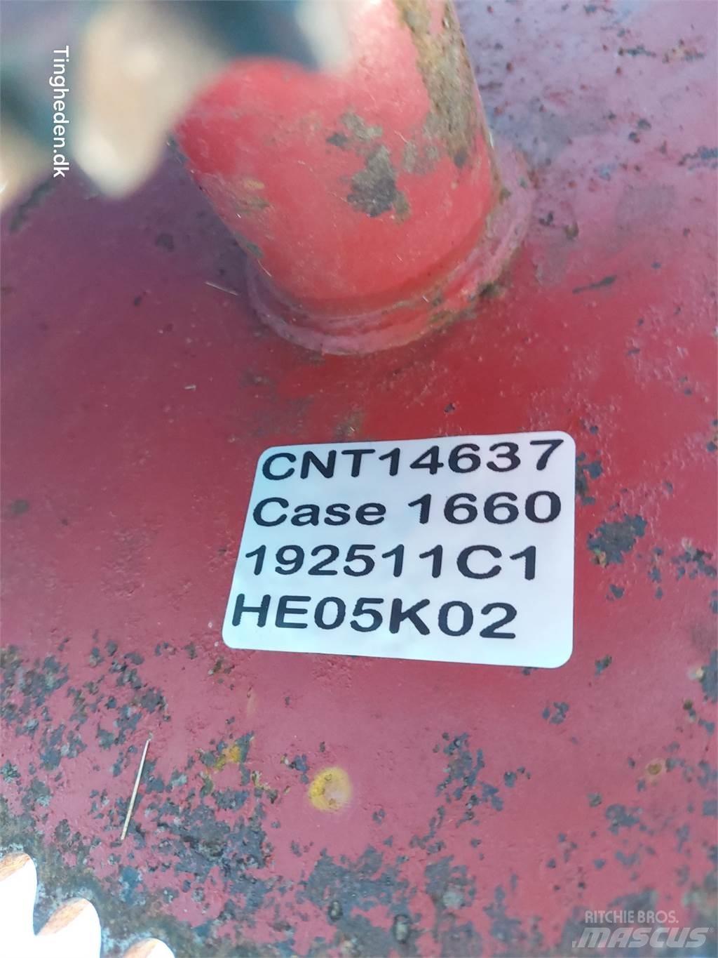 Case IH 1660 Combine harvester accessories