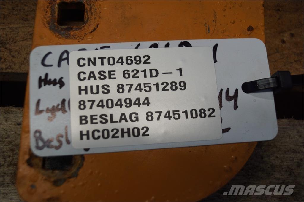 Case IH 621D Screening buckets