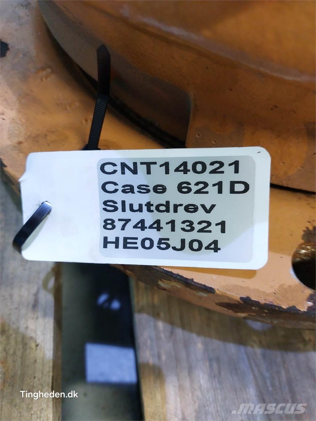 Case IH 621D Axles