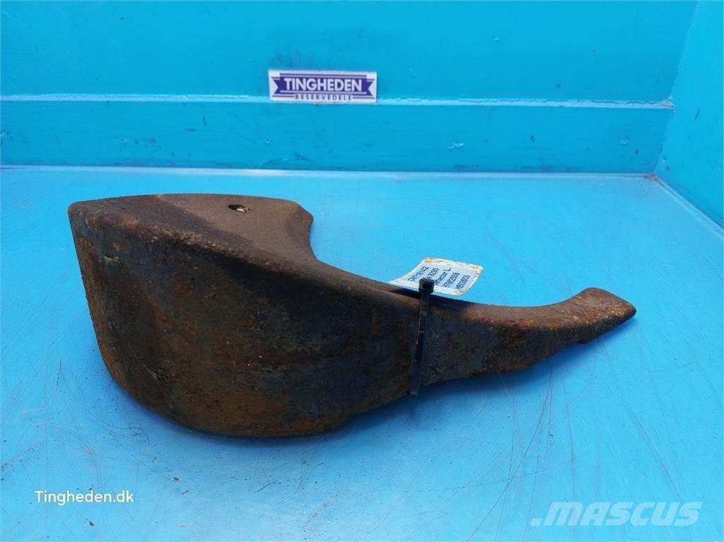 Case IH 9230 Combine harvester accessories