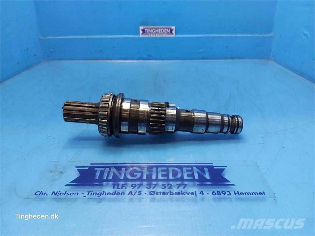 CASE Puma 185 Transmission