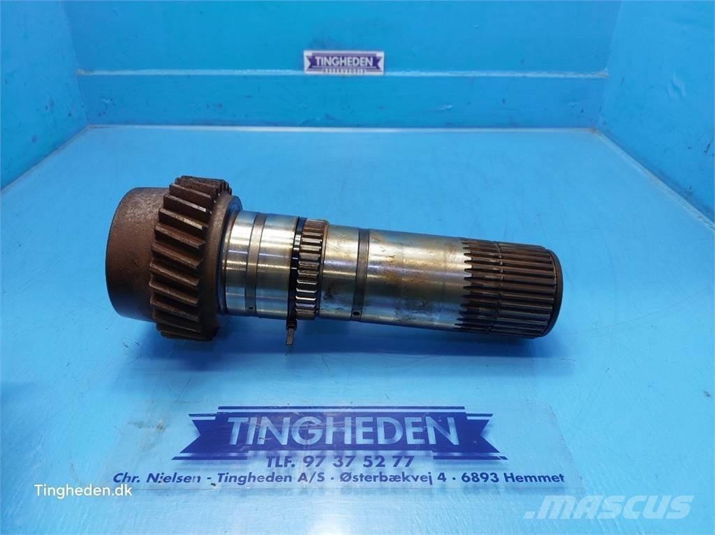 CASE Puma 185 Transmission