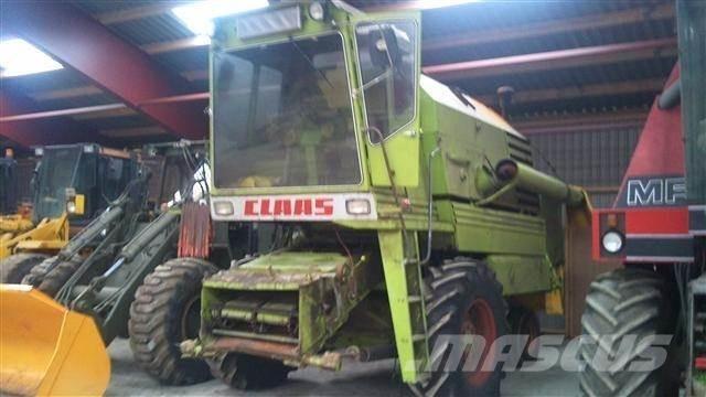 CASE senator Combine harvesters