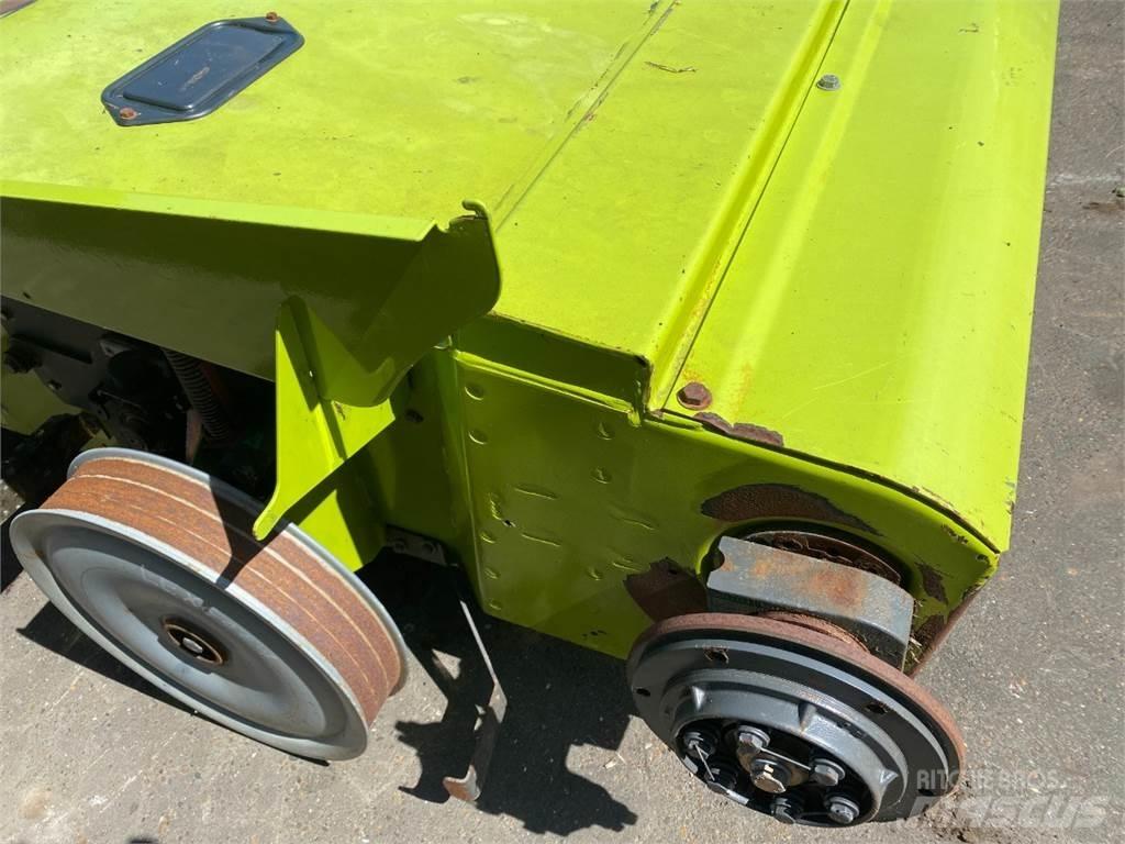 CLAAS Lexion 600 Combine harvester accessories