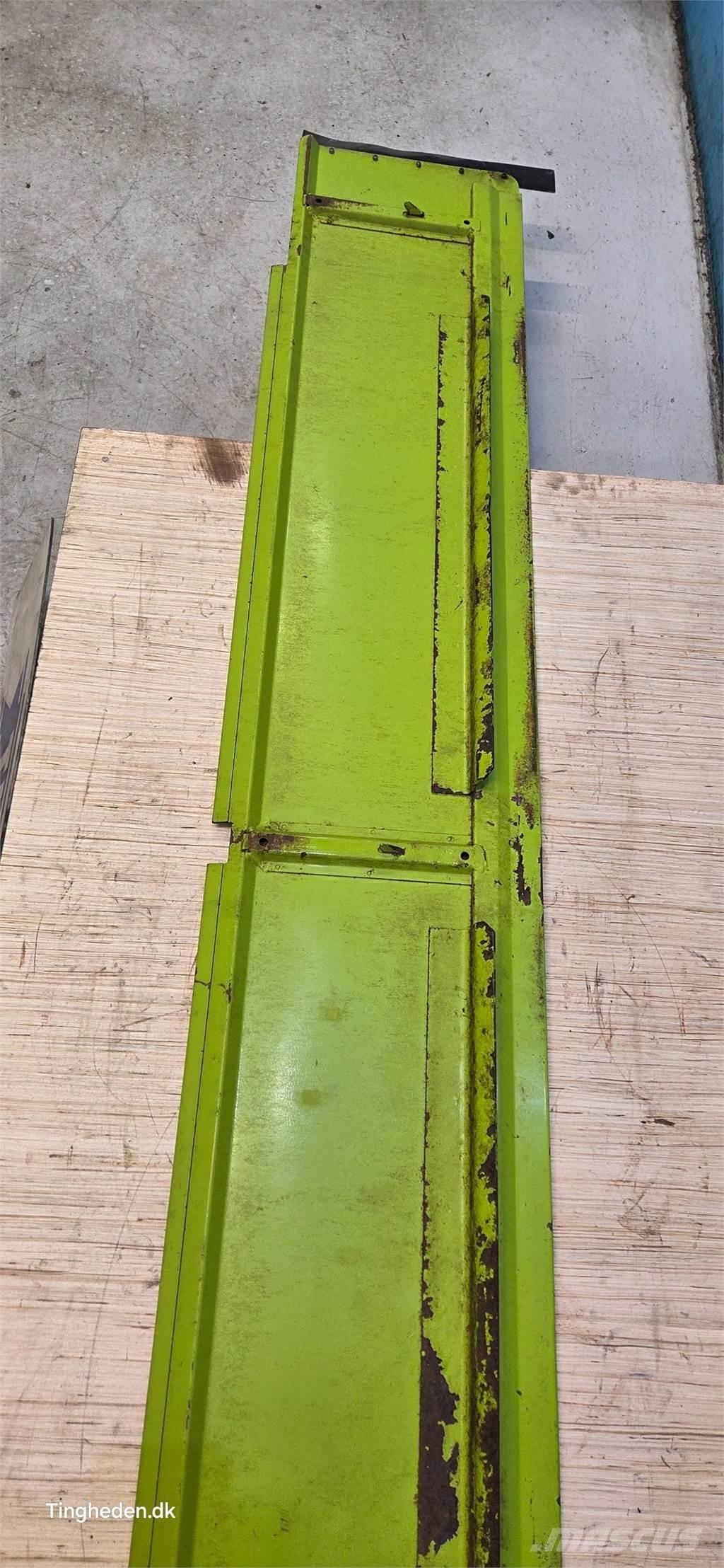 CLAAS V900 Combine harvester accessories