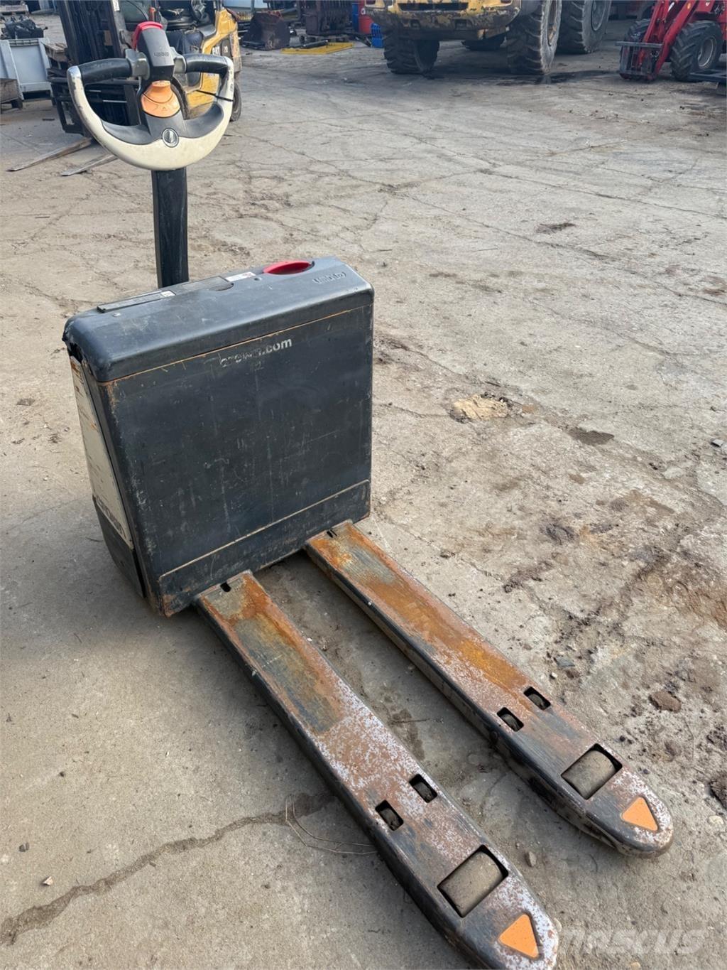 Crown 1.6 Forklift trucks - others