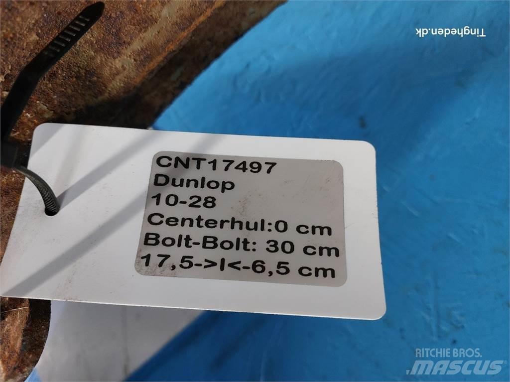 Dunlop 28 10-28 Tyres, wheels and rims