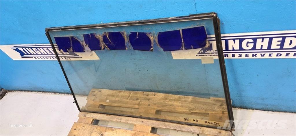 Ford 4610 Cabins and interior