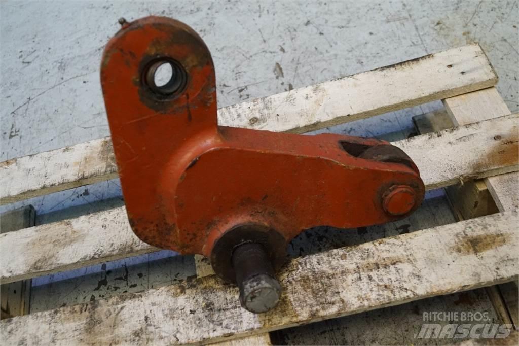 Hesston 4900 Bale clamps