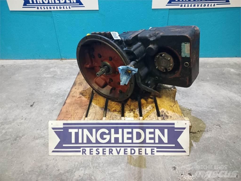 Hydrema 906C Transmission