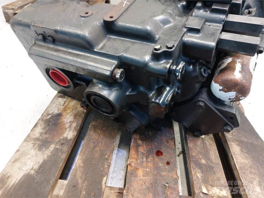 Hydrema 906C Transmission