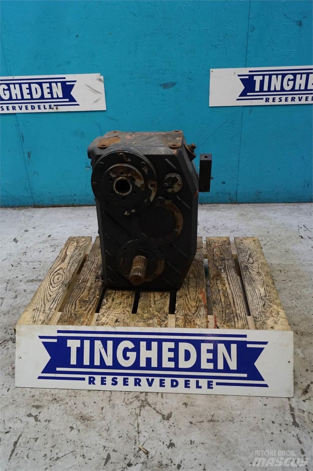 JF Fodervogn Mixer feeders