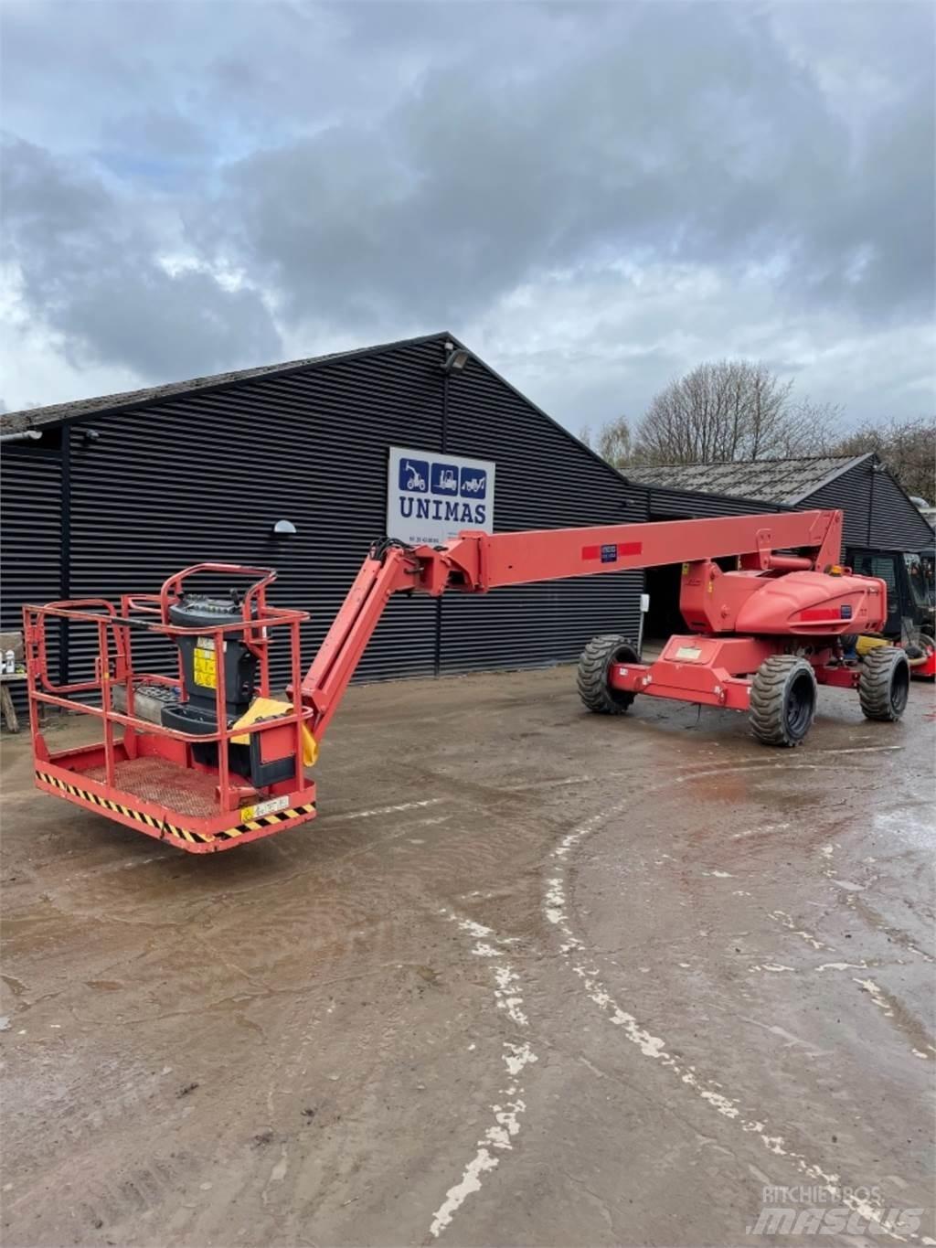 JLG 600JP Articulated boom lifts