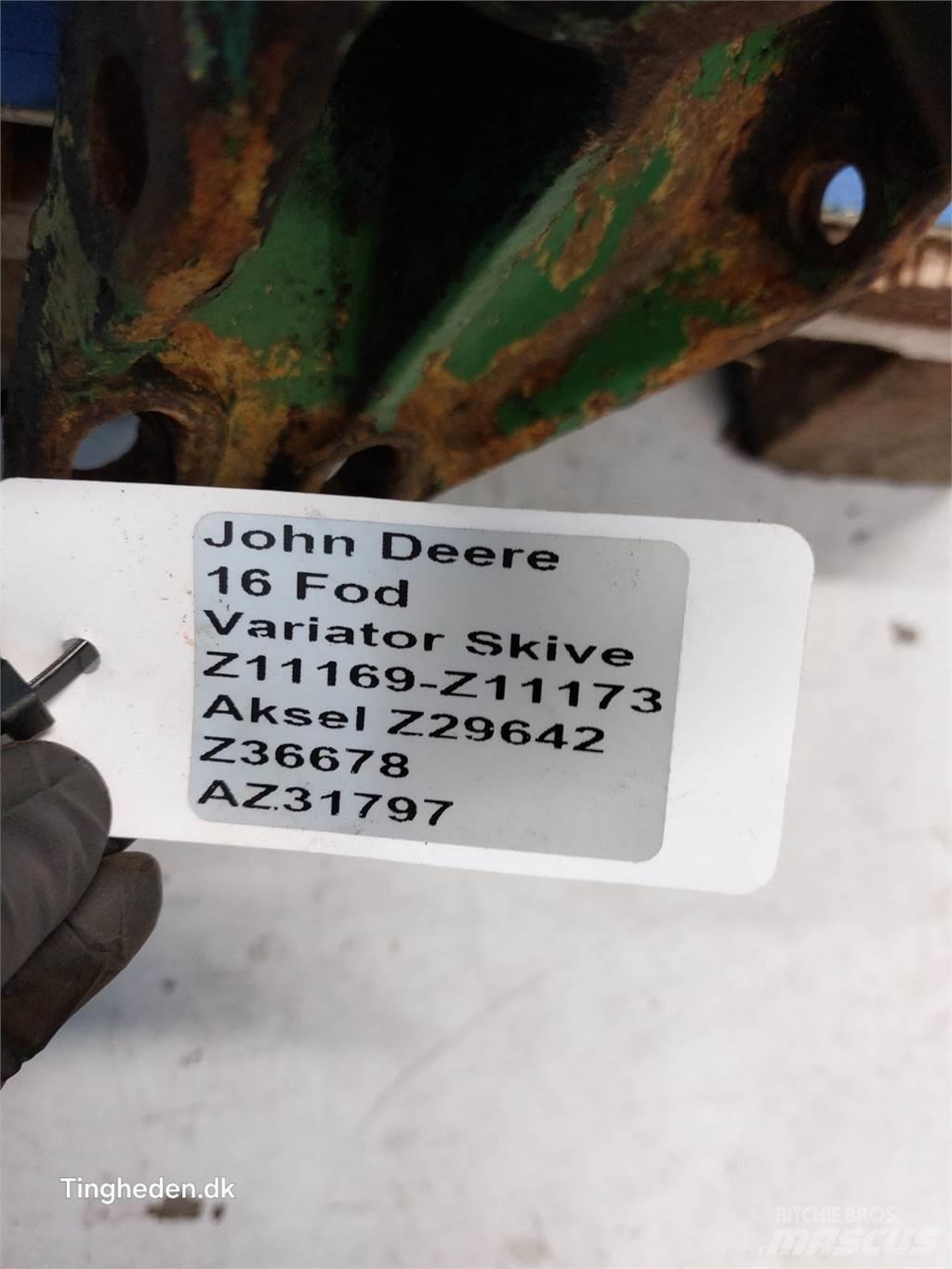 John Deere 1000 Combine harvester accessories