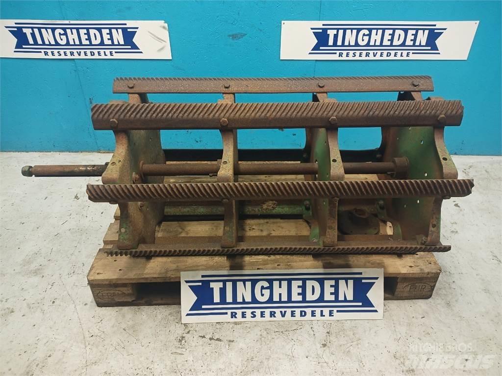 John Deere 1042 Combine harvester accessories