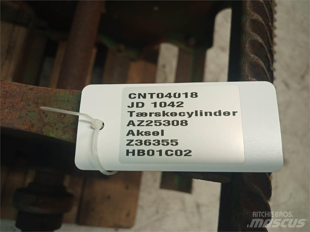 John Deere 1042 Combine harvester accessories