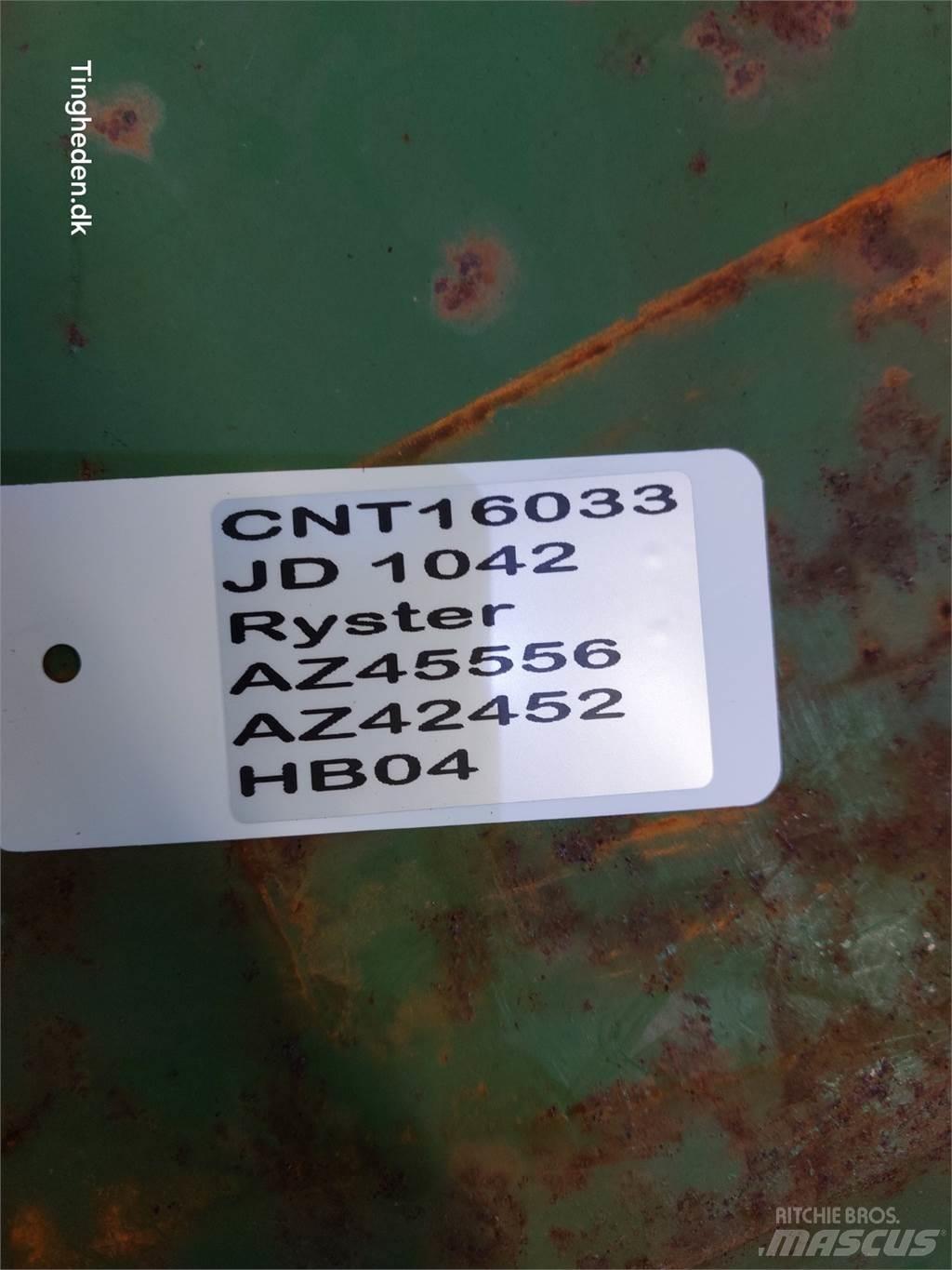 John Deere 1042 Combine harvester accessories